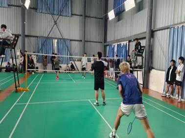 图片包含 体育, 运动, 建筑, 院子  AI 生成的内容可能不正确。